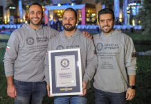 Kuwaiti skydivers set Guinness world record