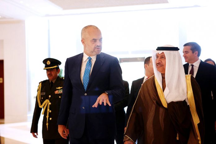 Albanian-prime-minister-to-kuwait