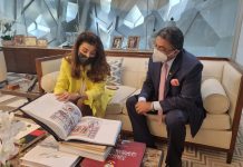 Indian Ambassador discusses cultural issues with Head of Centre for Historical Document & Museums Center