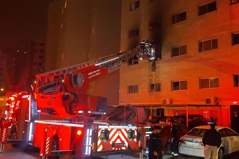Apartment fire in Salmiya leaves 11 injured - Times Kuwait