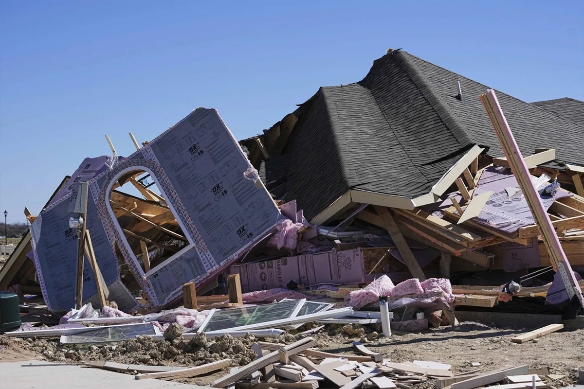 Severe storms sweep across southern and eastern U.S. causing widespread ...