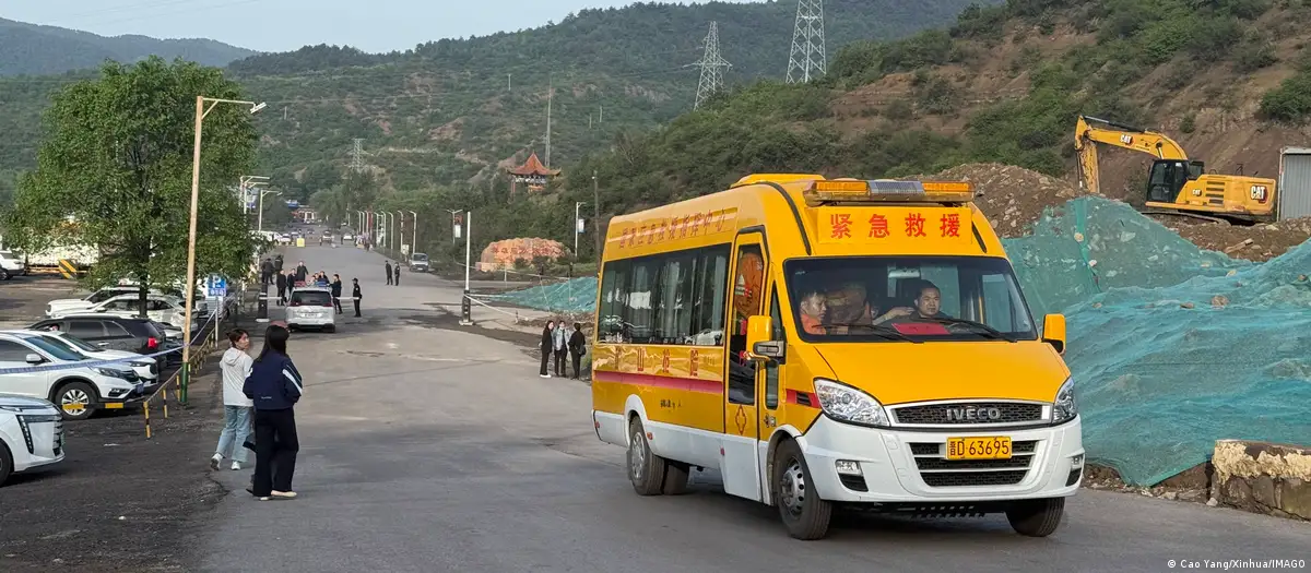China coal mine explosion kills 8, dozens still trapped underground