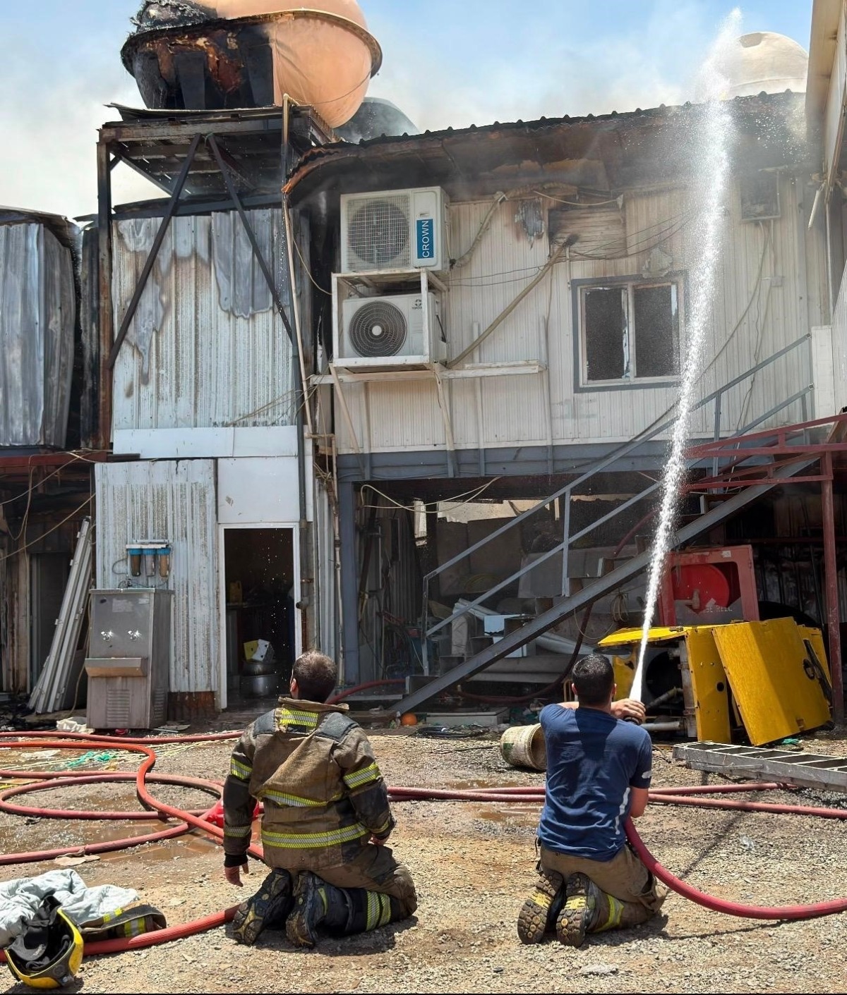 Major fire destroys in Amghara Kirby chalets, no injuries reported