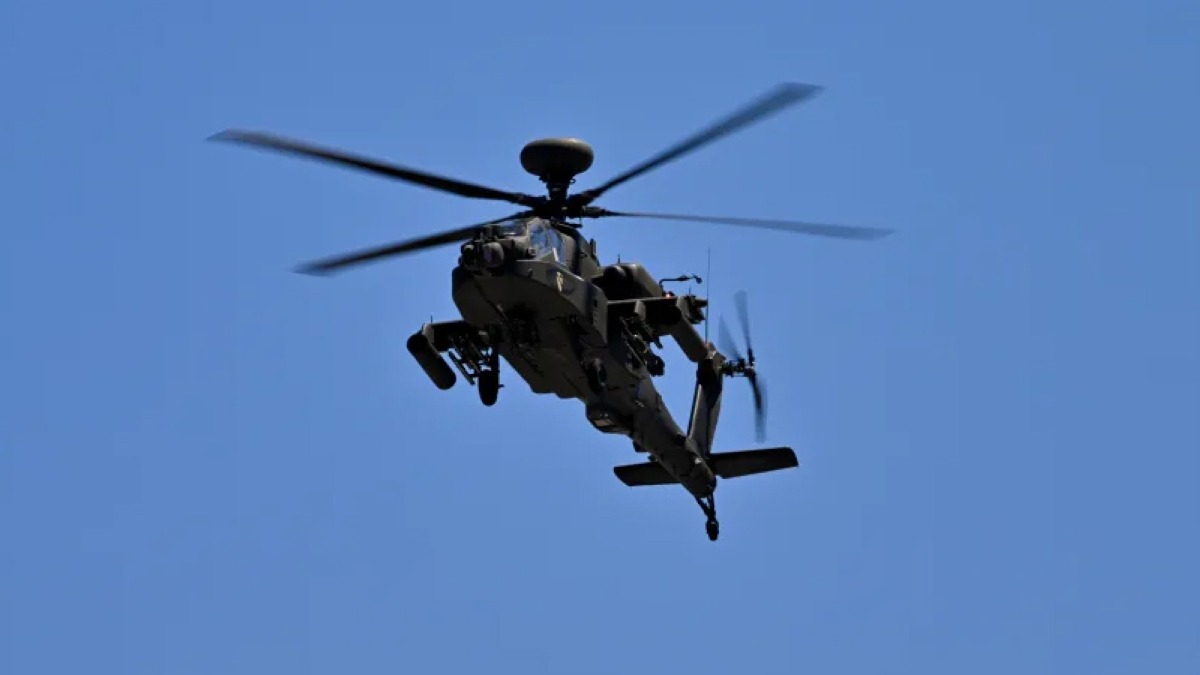 US helicopter crashes near Strait of Hormuz; crew rescued