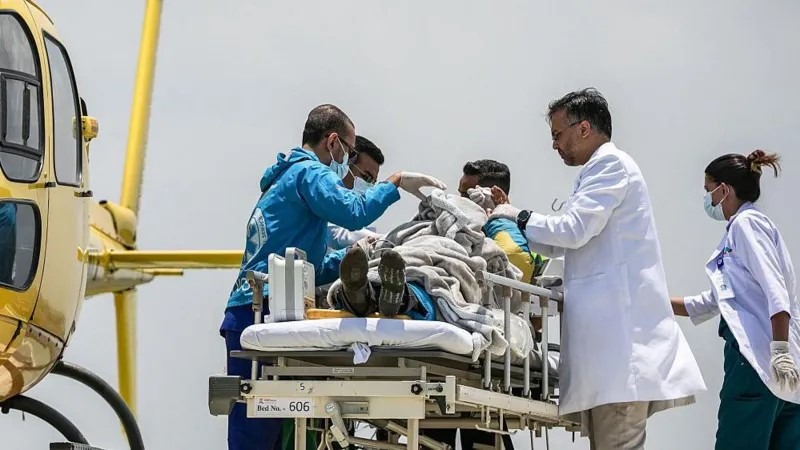 Sherpa guide missing for nearly a week found on Mount Everest